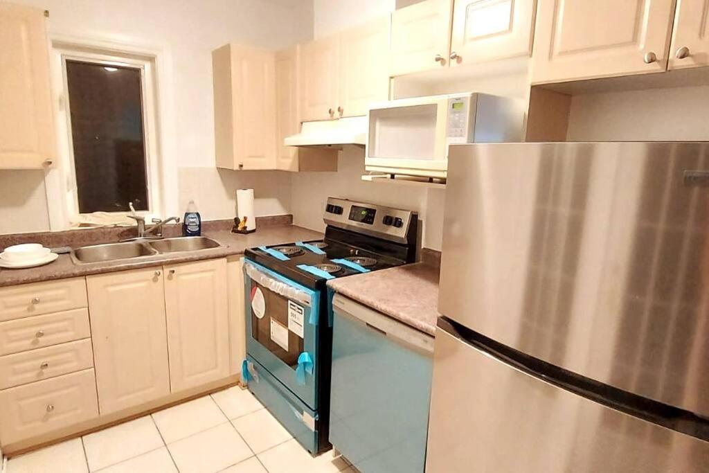 1-bedroom With Private Kitchen & Bathroom