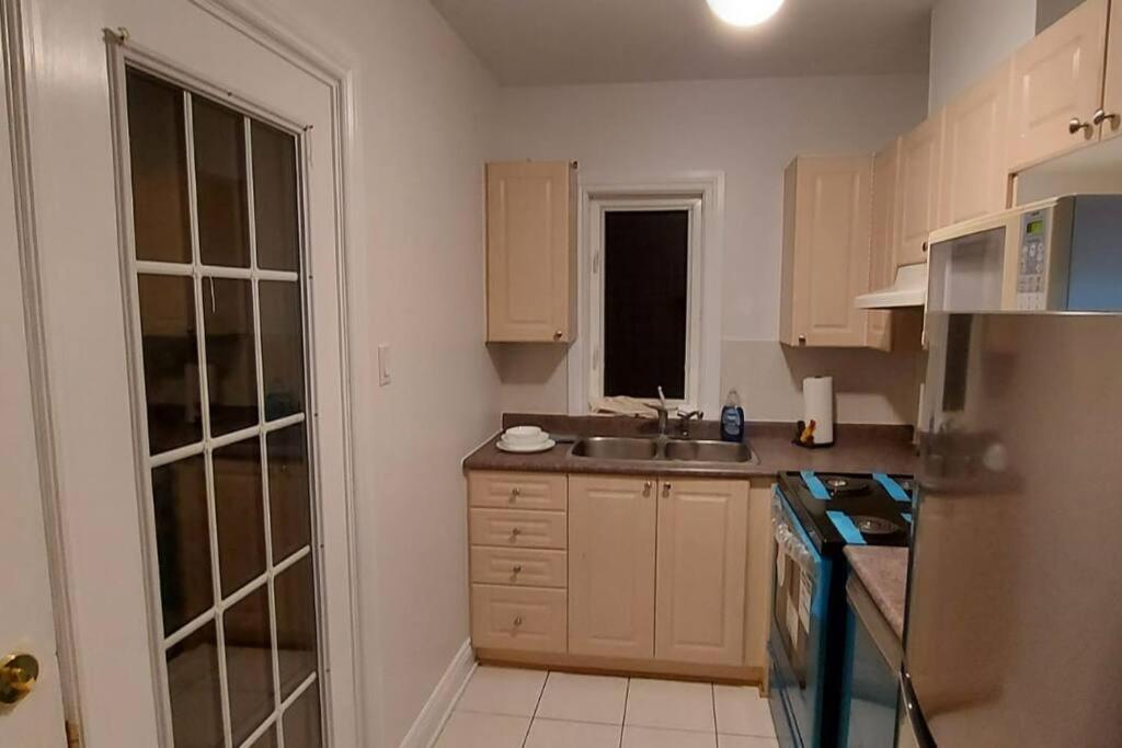 1-bedroom With Private Kitchen & Bathroom * Ottawa